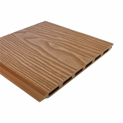 Kloti an bwa alantou pisin